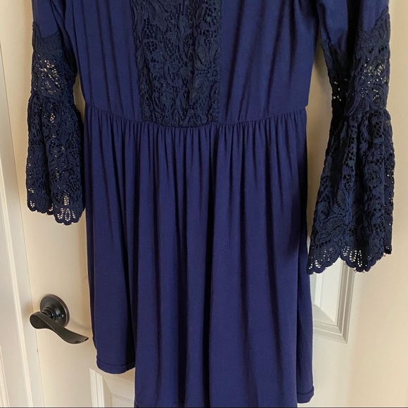 Kimi + Kai “Alexis” Indigo Babydoll Top w/ Bell Sleeves (Maternity XS) - Picture 3 of 6